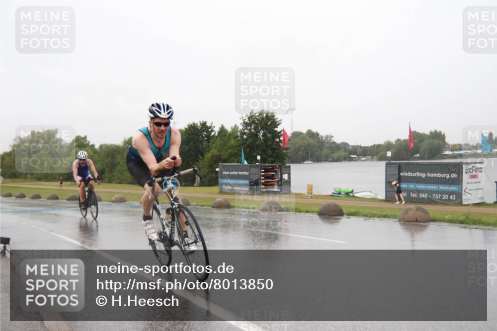 21.06.2025 - 27. Vierlanden-Triathlon H.Heesch http://msf.ph/oto/8013850 15.06.2025 13:55:15 Radfahren 1285, 1315 meine-sportfotos.de