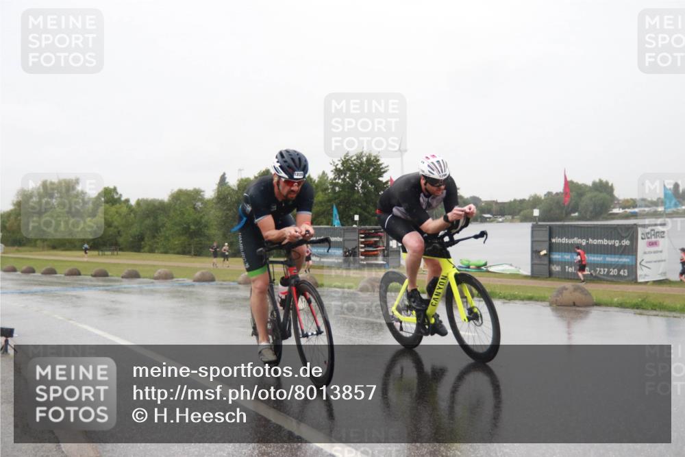 21.06.2025 - 27. Vierlanden-Triathlon H.Heesch http://msf.ph/oto/8013857 15.06.2025 13:55:46 Radfahren 1231, 1238, 1299 meine-sportfotos.de