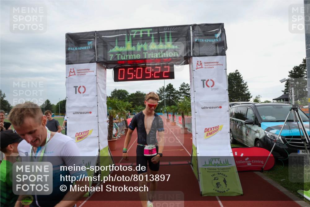 15.06.2025 - 7 Türme Triathlon Michael Strokosch http://msf.ph/oto/8013897 15.06.2025 15:09:22 Ziel 210, 291 meine-sportfotos.de