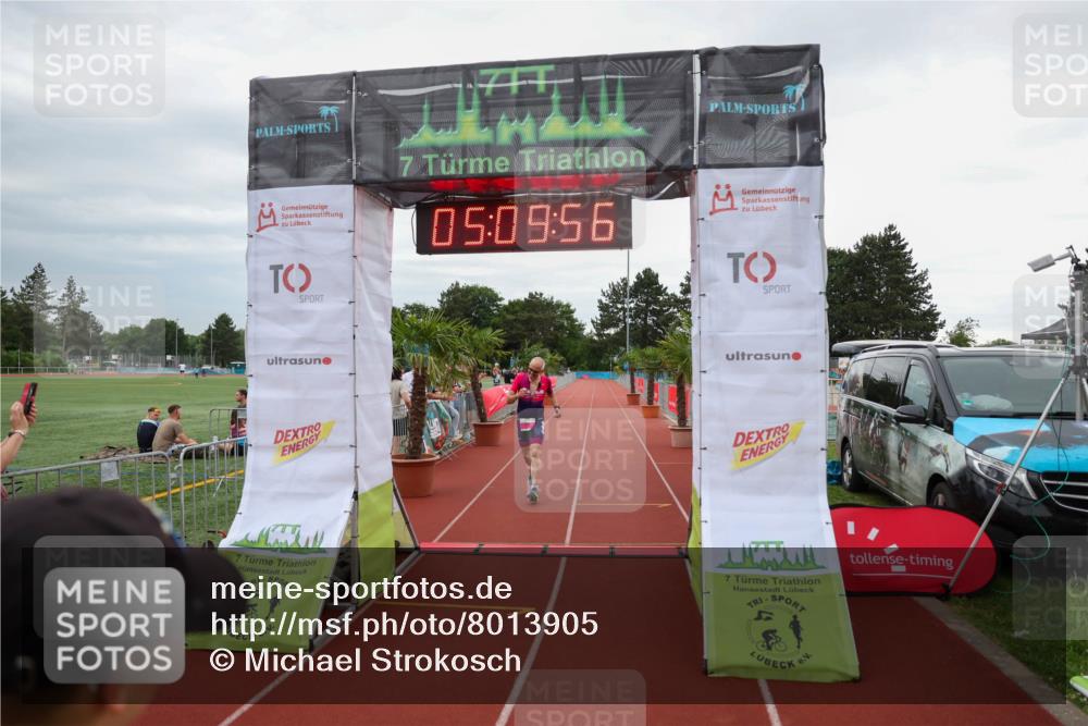 15.06.2025 - 7 Türme Triathlon Michael Strokosch http://msf.ph/oto/8013905 15.06.2025 15:09:56 Ziel 273 meine-sportfotos.de