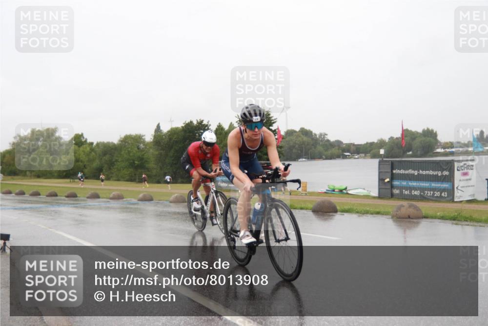 21.06.2025 - 27. Vierlanden-Triathlon H.Heesch http://msf.ph/oto/8013908 15.06.2025 13:56:13 Radfahren 1246, 1252, 1281 meine-sportfotos.de