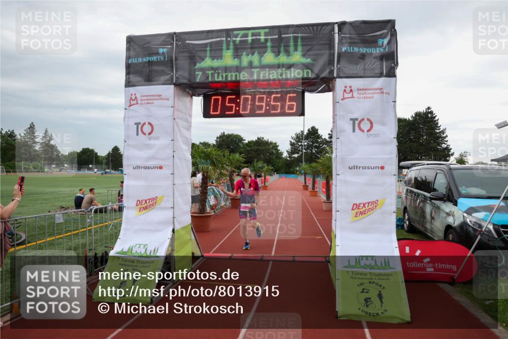 15.06.2025 - 7 Türme Triathlon Michael Strokosch http://msf.ph/oto/8013915 15.06.2025 15:09:56 Ziel 273 meine-sportfotos.de