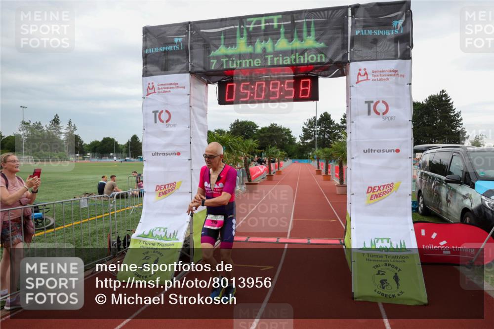 15.06.2025 - 7 Türme Triathlon Michael Strokosch http://msf.ph/oto/8013956 15.06.2025 15:09:57 Ziel 273 meine-sportfotos.de