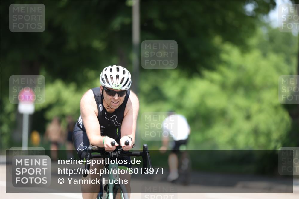 15.06.2025 - 7 Türme Triathlon Yannick Fuchs http://msf.ph/oto/8013971 15.06.2025 12:48:00 Radfahren 317, 366, 397, 504, 523, 566, 605 meine-sportfotos.de