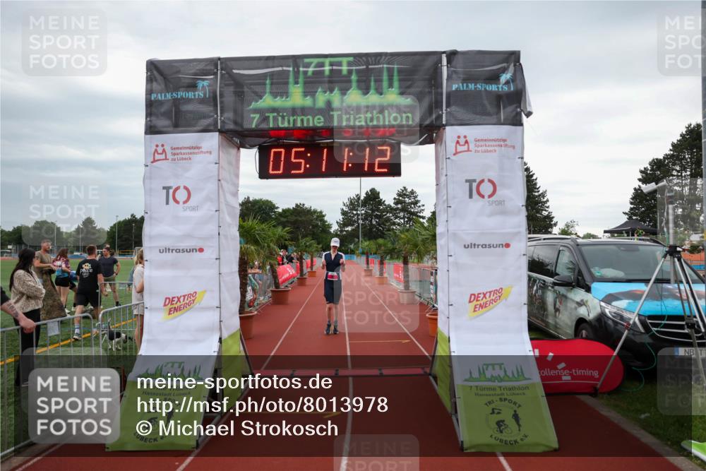 15.06.2025 - 7 Türme Triathlon Michael Strokosch http://msf.ph/oto/8013978 15.06.2025 15:11:12 Ziel 201 meine-sportfotos.de