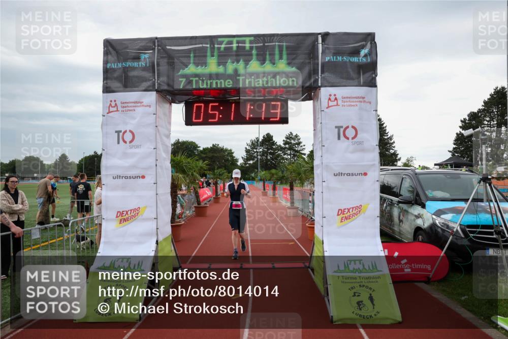 15.06.2025 - 7 Türme Triathlon Michael Strokosch http://msf.ph/oto/8014014 15.06.2025 15:11:13 Ziel 201 meine-sportfotos.de