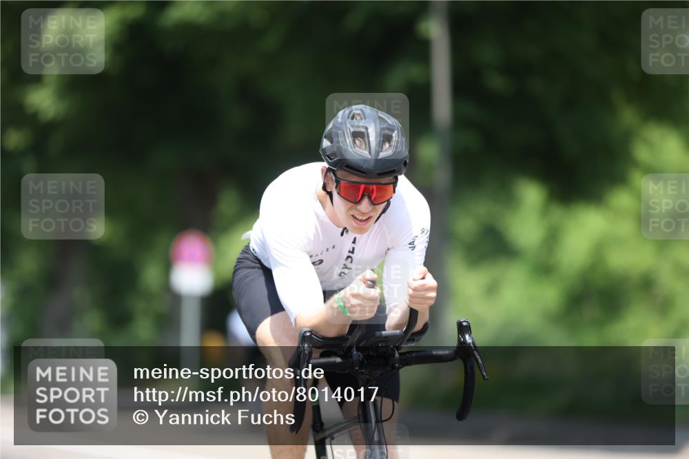15.06.2025 - 7 Türme Triathlon Yannick Fuchs http://msf.ph/oto/8014017 15.06.2025 12:48:02 Radfahren 260, 317, 366, 374, 397, 504, 523, 566, 605 meine-sportfotos.de