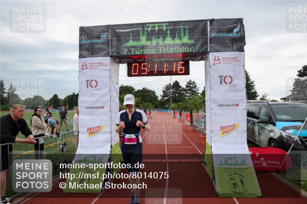 15.06.2025 - 7 Türme Triathlon Michael Strokosch http://msf.ph/oto/8014075 15.06.2025 15:11:16 Ziel 201 meine-sportfotos.de