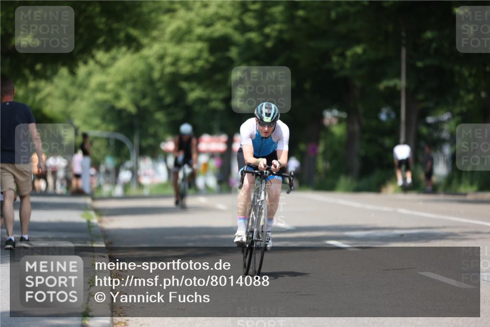 15.06.2025 - 7 Türme Triathlon Yannick Fuchs http://msf.ph/oto/8014088 15.06.2025 12:48:06 Radfahren 260, 317, 366, 374, 523, 605 meine-sportfotos.de
