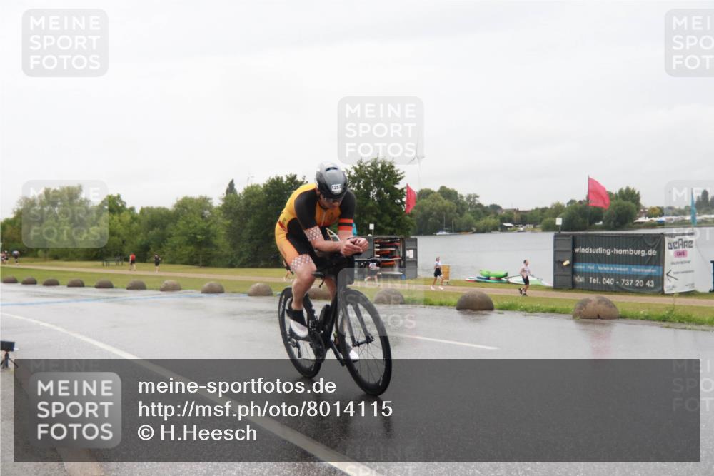 21.06.2025 - 27. Vierlanden-Triathlon H.Heesch http://msf.ph/oto/8014115 15.06.2025 14:01:23 Radfahren 1257 meine-sportfotos.de