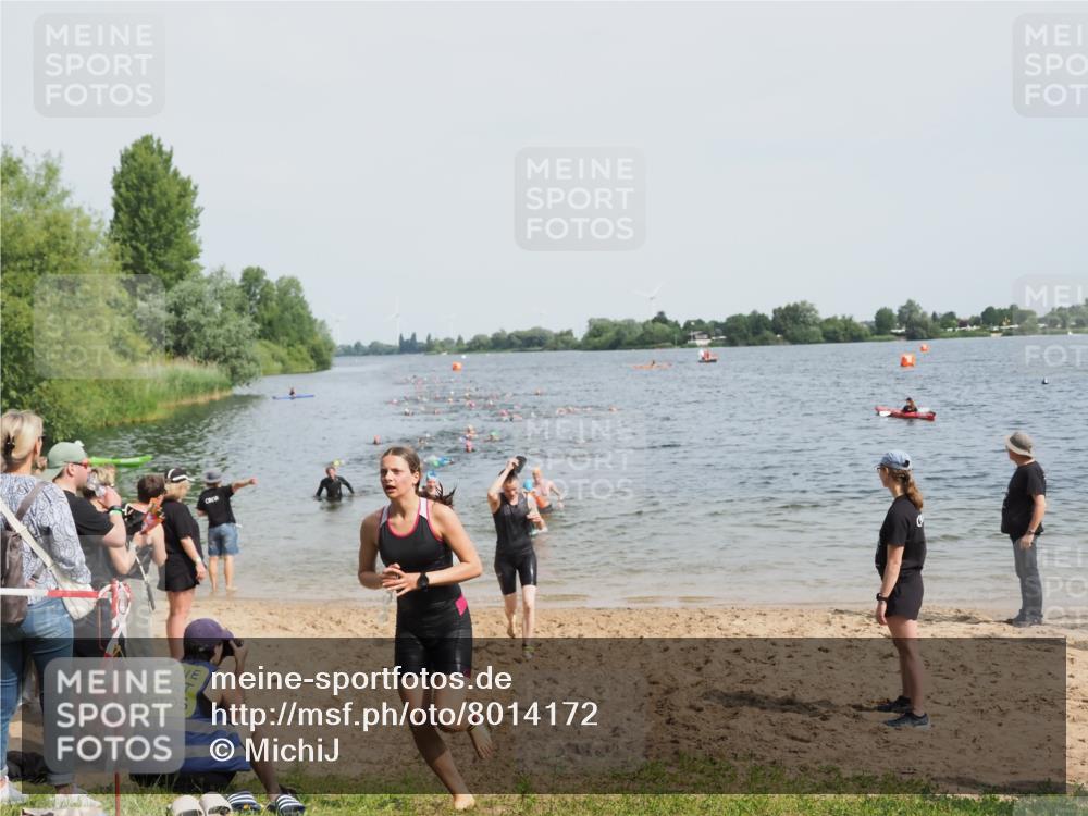 21.06.2025 - 27. Vierlanden-Triathlon MichiJ http://msf.ph/oto/8014172 15.06.2026 10:15:51 Schwimmen 483, 505, 547, 564, 577, 590, 606, 630 meine-sportfotos.de