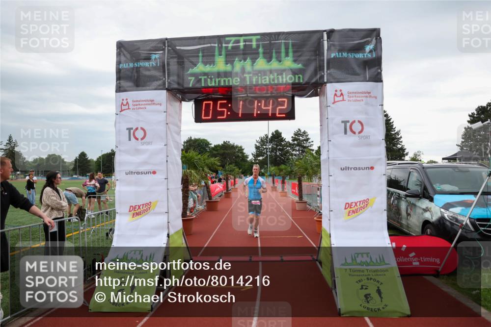 15.06.2025 - 7 Türme Triathlon Michael Strokosch http://msf.ph/oto/8014216 15.06.2025 15:11:42 Ziel 242 meine-sportfotos.de