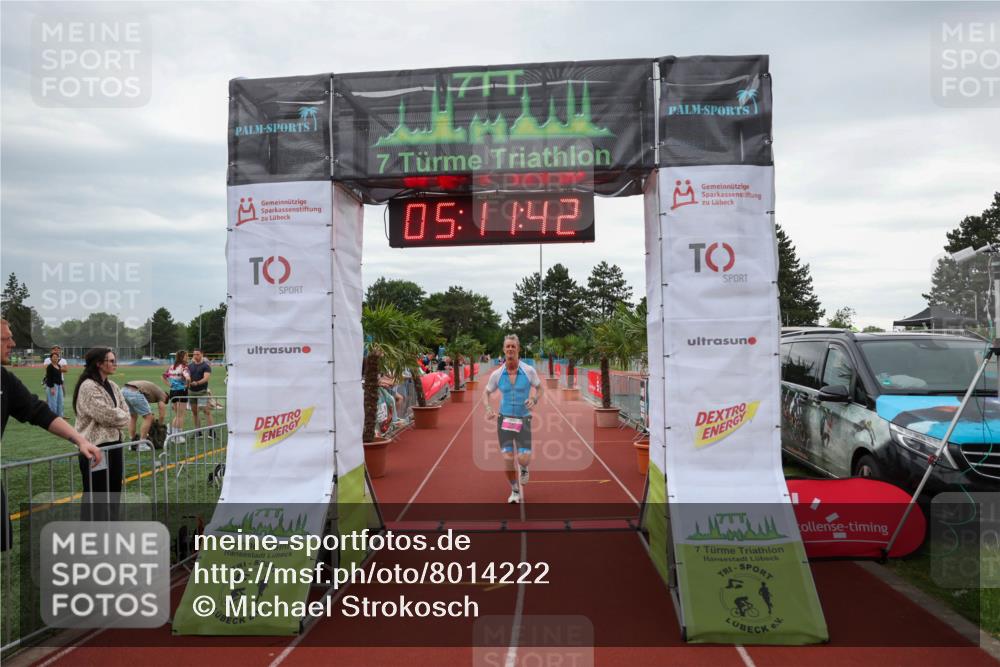 15.06.2025 - 7 Türme Triathlon Michael Strokosch http://msf.ph/oto/8014222 15.06.2025 15:11:42 Ziel 242 meine-sportfotos.de