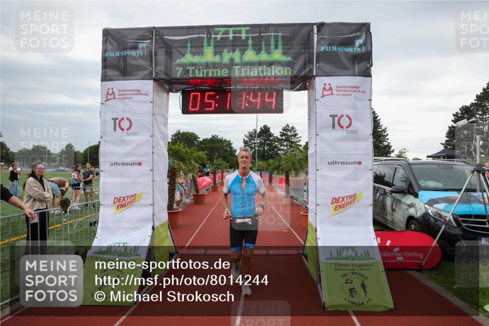 15.06.2025 - 7 Türme Triathlon Michael Strokosch http://msf.ph/oto/8014244 15.06.2025 15:11:43 Ziel 242 meine-sportfotos.de
