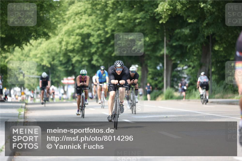 15.06.2025 - 7 Türme Triathlon Yannick Fuchs http://msf.ph/oto/8014296 15.06.2025 13:28:09 Radfahren 290, 462, 838, 851, 901, 913, 952 meine-sportfotos.de