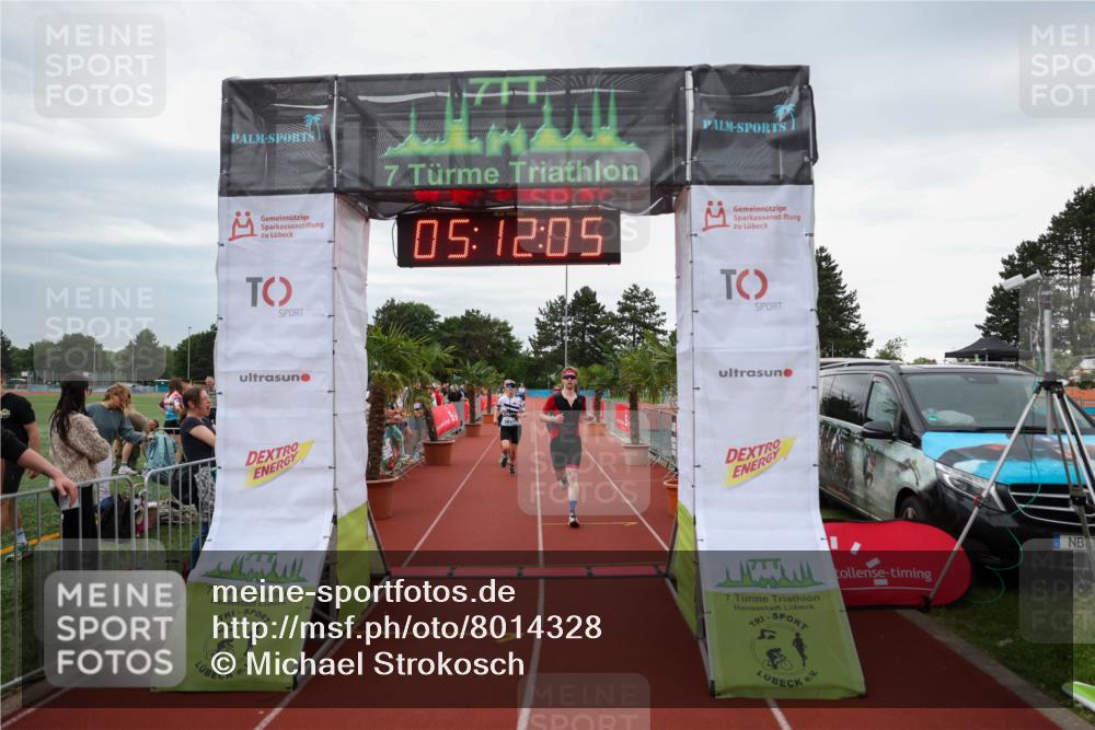 15.06.2025 - 7 Türme Triathlon Michael Strokosch http://msf.ph/oto/8014328 15.06.2025 15:12:05 Ziel 263, 356, 444, 556 meine-sportfotos.de
