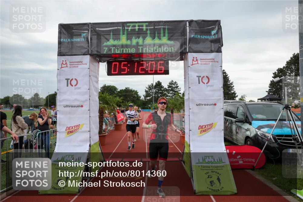 15.06.2025 - 7 Türme Triathlon Michael Strokosch http://msf.ph/oto/8014360 15.06.2025 15:12:06 Ziel 263, 356, 444, 556 meine-sportfotos.de