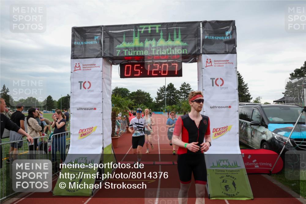 15.06.2025 - 7 Türme Triathlon Michael Strokosch http://msf.ph/oto/8014376 15.06.2025 15:12:07 Ziel 263, 356, 444, 556 meine-sportfotos.de
