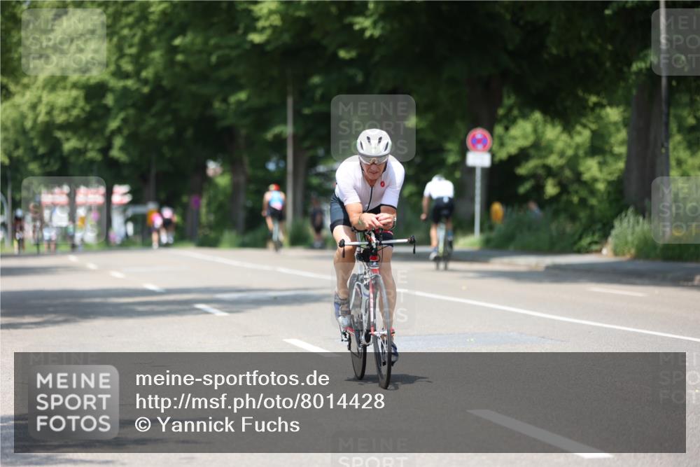 15.06.2025 - 7 Türme Triathlon Yannick Fuchs http://msf.ph/oto/8014428 15.06.2025 12:48:43 Radfahren 204, 458, 530, 629, 651 meine-sportfotos.de