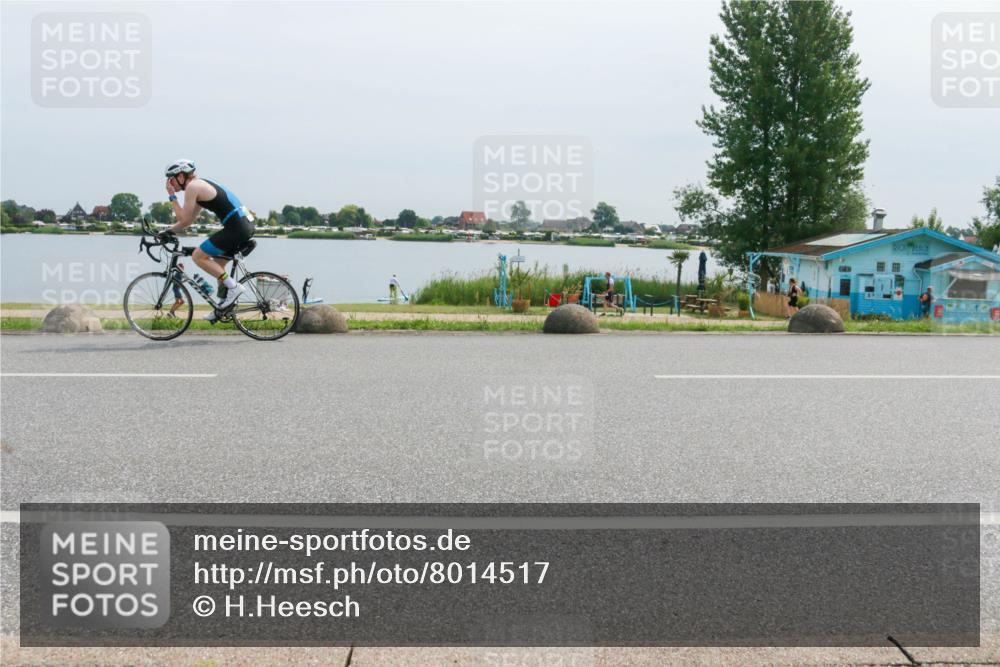 15.06.2025 - 27. Vierlanden-Triathlon H.Heesch http://msf.ph/oto/8014517 15.06.2025 11:11:01 Radfahren 108, 731 meine-sportfotos.de