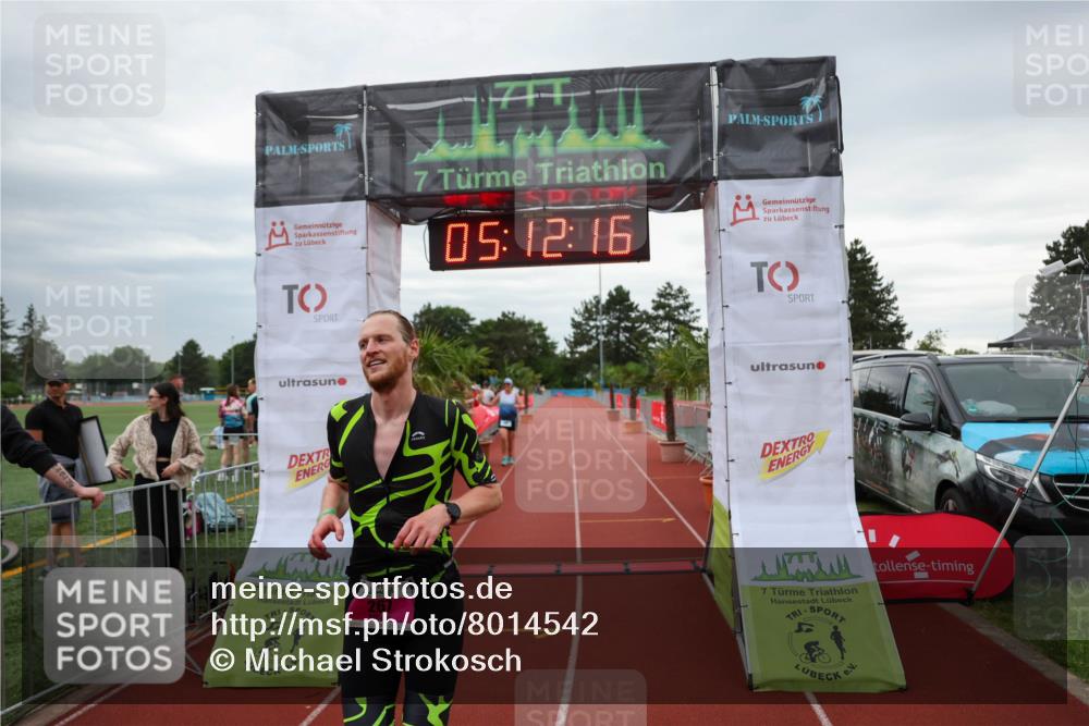 15.06.2025 - 7 Türme Triathlon Michael Strokosch http://msf.ph/oto/8014542 15.06.2025 15:12:15 Ziel 267, 356, 444, 549 meine-sportfotos.de