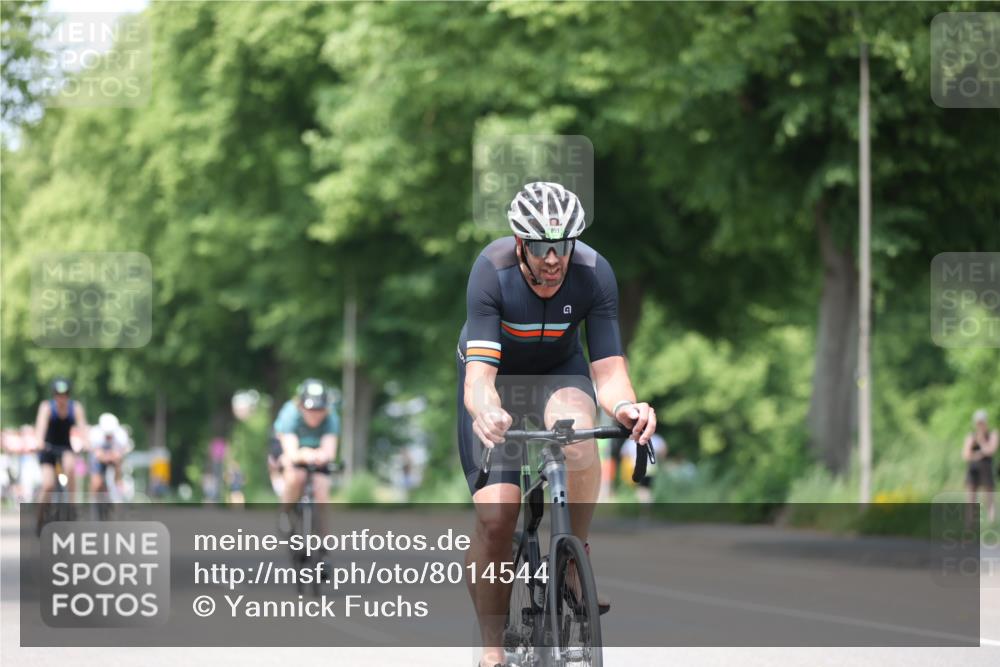 15.06.2025 - 7 Türme Triathlon Yannick Fuchs http://msf.ph/oto/8014544 15.06.2025 13:28:13 Radfahren 290, 404, 438, 462, 838, 851, 952 meine-sportfotos.de