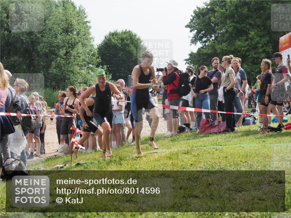 15.06.2025 - 27. Vierlanden-Triathlon KatJ http://msf.ph/oto/8014596 15.06.2025 10:15:13 Schwimmen 480, 507, 528, 555, 587, 592, 597, 605, 635 meine-sportfotos.de