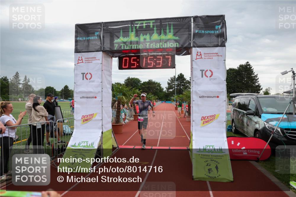 15.06.2025 - 7 Türme Triathlon Michael Strokosch http://msf.ph/oto/8014716 15.06.2025 15:15:36 Ziel 317 meine-sportfotos.de