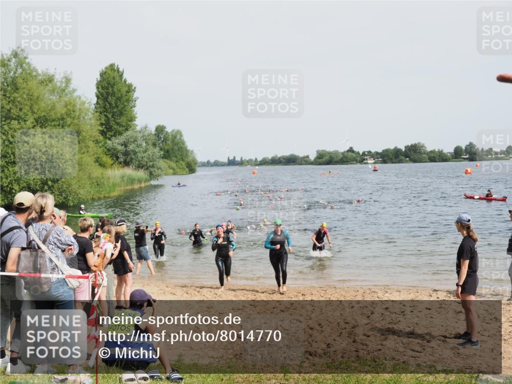 21.06.2025 - 27. Vierlanden-Triathlon MichiJ http://msf.ph/oto/8014770 15.06.2026 10:16:13 Schwimmen 445, 489, 523, 611 meine-sportfotos.de