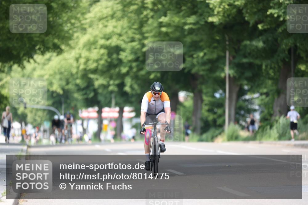 15.06.2025 - 7 Türme Triathlon Yannick Fuchs http://msf.ph/oto/8014775 15.06.2025 13:28:18 Radfahren 290, 404, 438, 649 meine-sportfotos.de