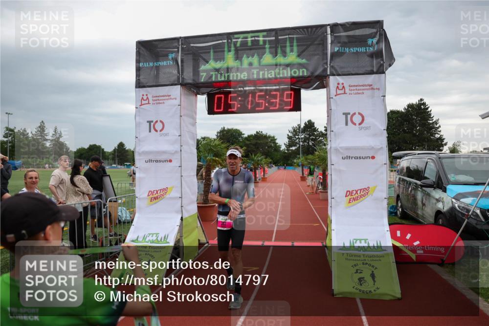 15.06.2025 - 7 Türme Triathlon Michael Strokosch http://msf.ph/oto/8014797 15.06.2025 15:15:39 Ziel 317 meine-sportfotos.de
