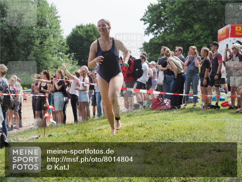 15.06.2025 - 27. Vierlanden-Triathlon KatJ http://msf.ph/oto/8014804 15.06.2025 10:15:17 Schwimmen 480, 507, 555, 587, 597, 635 meine-sportfotos.de
