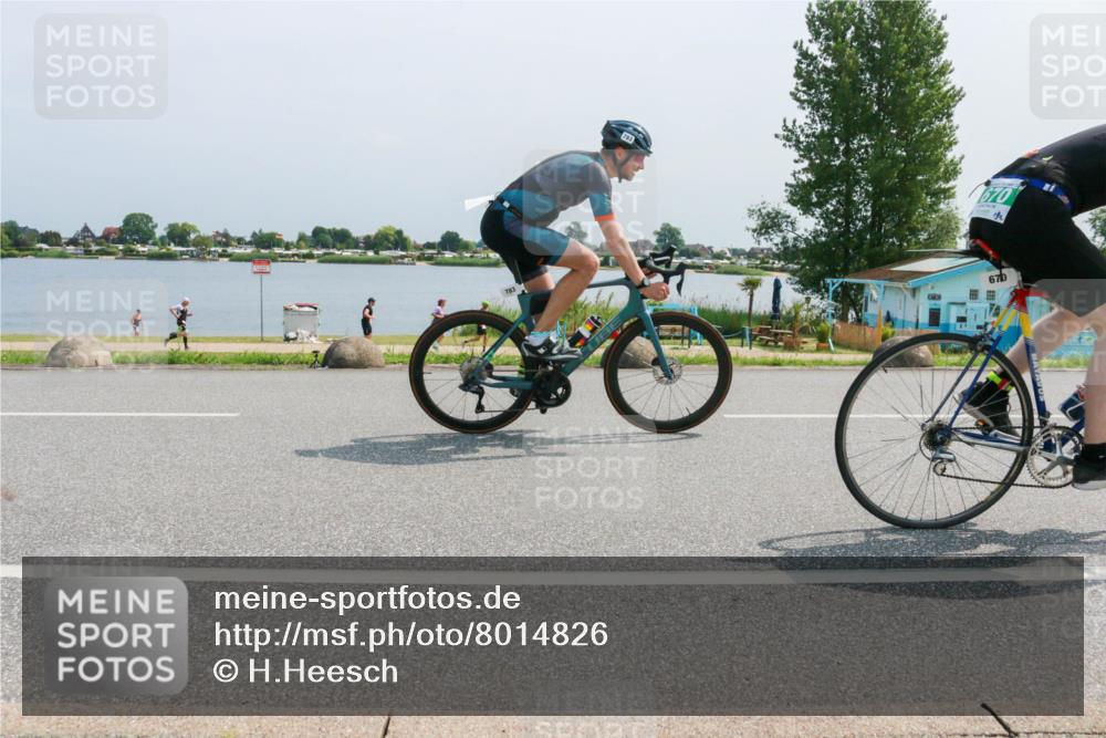 21.06.2025 - 27. Vierlanden-Triathlon H.Heesch http://msf.ph/oto/8014826 15.06.2025 11:50:20 Radfahren 670, 729, 731, 766, 783 meine-sportfotos.de