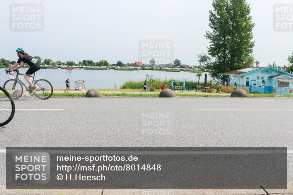 21.06.2025 - 27. Vierlanden-Triathlon H.Heesch http://msf.ph/oto/8014848 15.06.2025 11:50:47 Radfahren 750, 769 meine-sportfotos.de