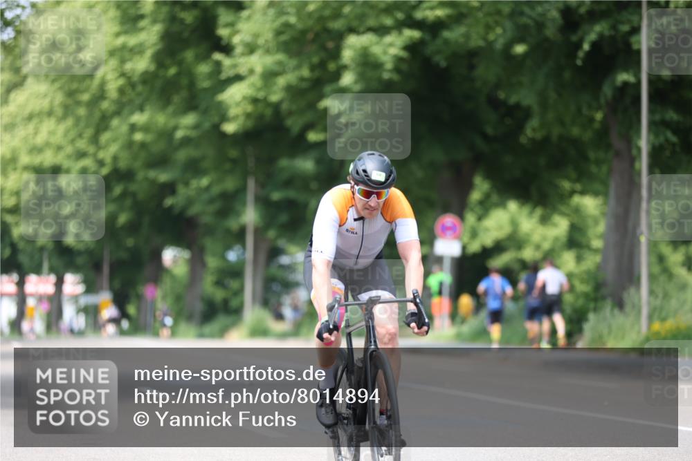 15.06.2025 - 7 Türme Triathlon Yannick Fuchs http://msf.ph/oto/8014894 15.06.2025 13:28:19 Radfahren 404, 438, 649, 792 meine-sportfotos.de