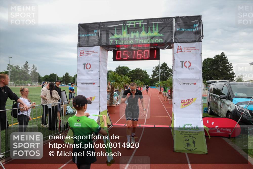 15.06.2025 - 7 Türme Triathlon Michael Strokosch http://msf.ph/oto/8014920 15.06.2025 15:16:00 Ziel 653 meine-sportfotos.de