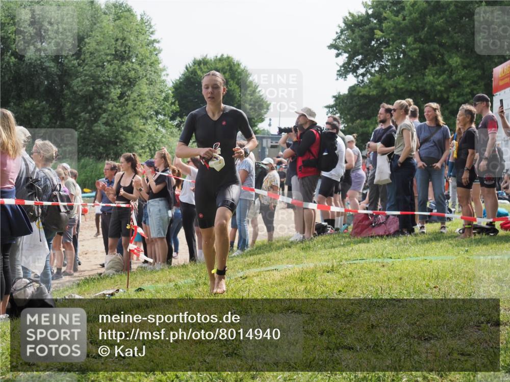 15.06.2025 - 27. Vierlanden-Triathlon KatJ http://msf.ph/oto/8014940 15.06.2025 10:15:20 Schwimmen 480, 507, 542, 555, 579, 587, 613, 631, 635 meine-sportfotos.de