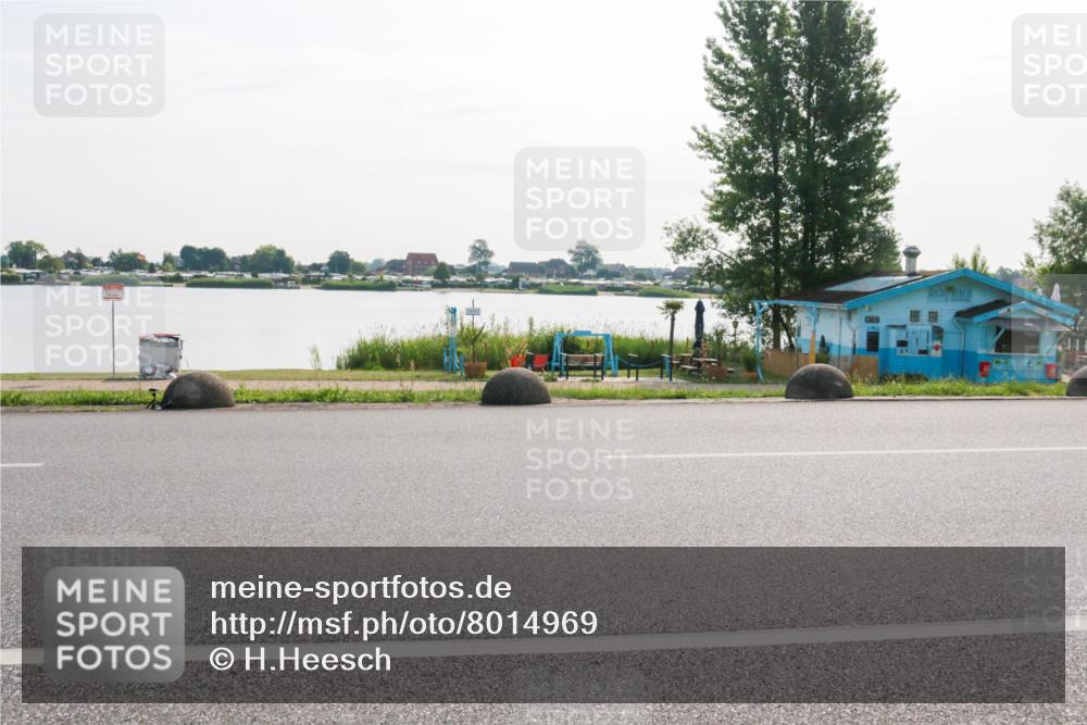 15.06.2025 - 27. Vierlanden-Triathlon H.Heesch http://msf.ph/oto/8014969 15.06.2025 09:02:49 Radfahren 225 meine-sportfotos.de