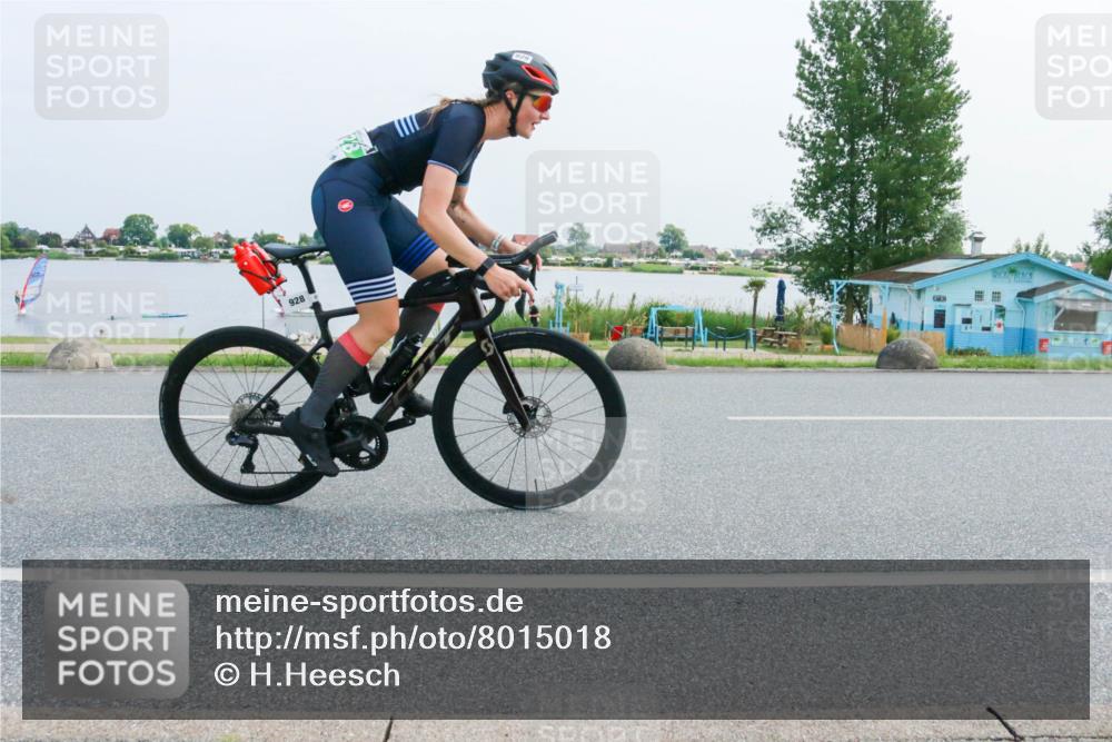 21.06.2025 - 27. Vierlanden-Triathlon H.Heesch http://msf.ph/oto/8015018 15.06.2025 11:52:01 Radfahren 784, 928 meine-sportfotos.de
