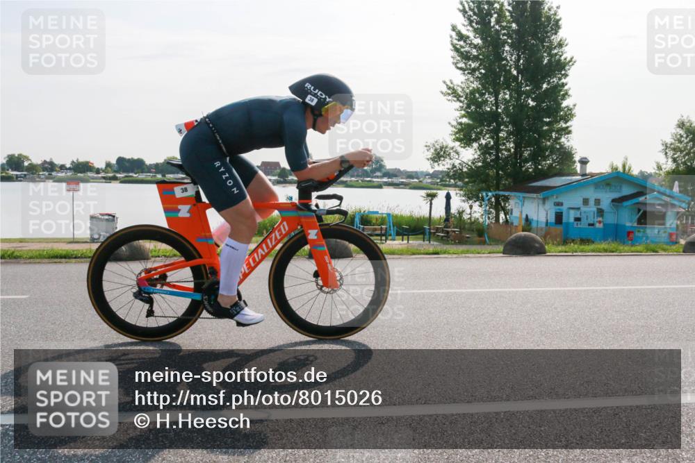 15.06.2025 - 27. Vierlanden-Triathlon H.Heesch http://msf.ph/oto/8015026 15.06.2025 09:03:16 Radfahren 38, 185 meine-sportfotos.de