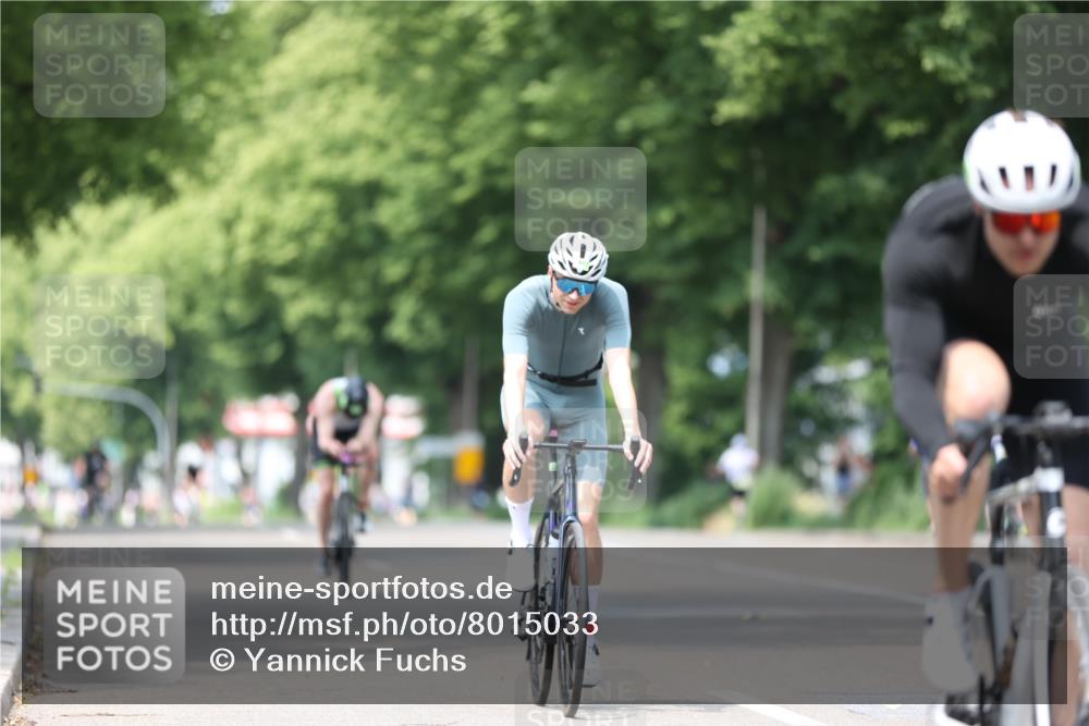 15.06.2025 - 7 Türme Triathlon Yannick Fuchs http://msf.ph/oto/8015033 15.06.2025 13:28:25 Radfahren 597, 649, 740, 792 meine-sportfotos.de