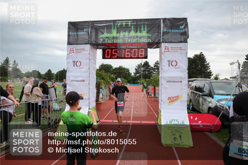 15.06.2025 - 7 Türme Triathlon Michael Strokosch http://msf.ph/oto/8015055 15.06.2025 15:16:08 Ziel 209 meine-sportfotos.de