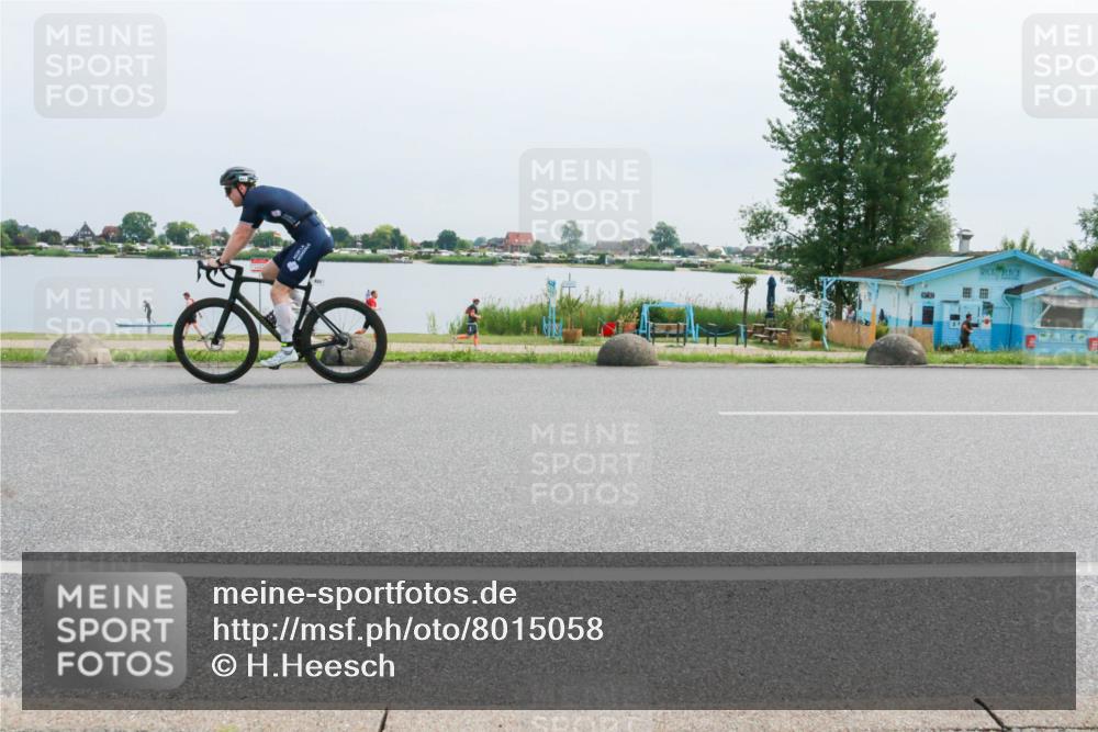 15.06.2025 - 27. Vierlanden-Triathlon H.Heesch http://msf.ph/oto/8015058 15.06.2025 11:12:24 Radfahren 222, 235, 637, 699, 854 meine-sportfotos.de