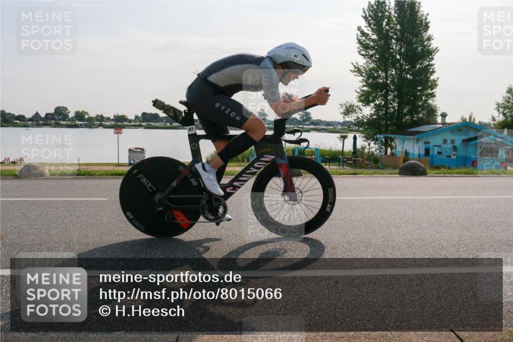 15.06.2025 - 27. Vierlanden-Triathlon H.Heesch http://msf.ph/oto/8015066 15.06.2025 09:04:01 Radfahren 87 meine-sportfotos.de