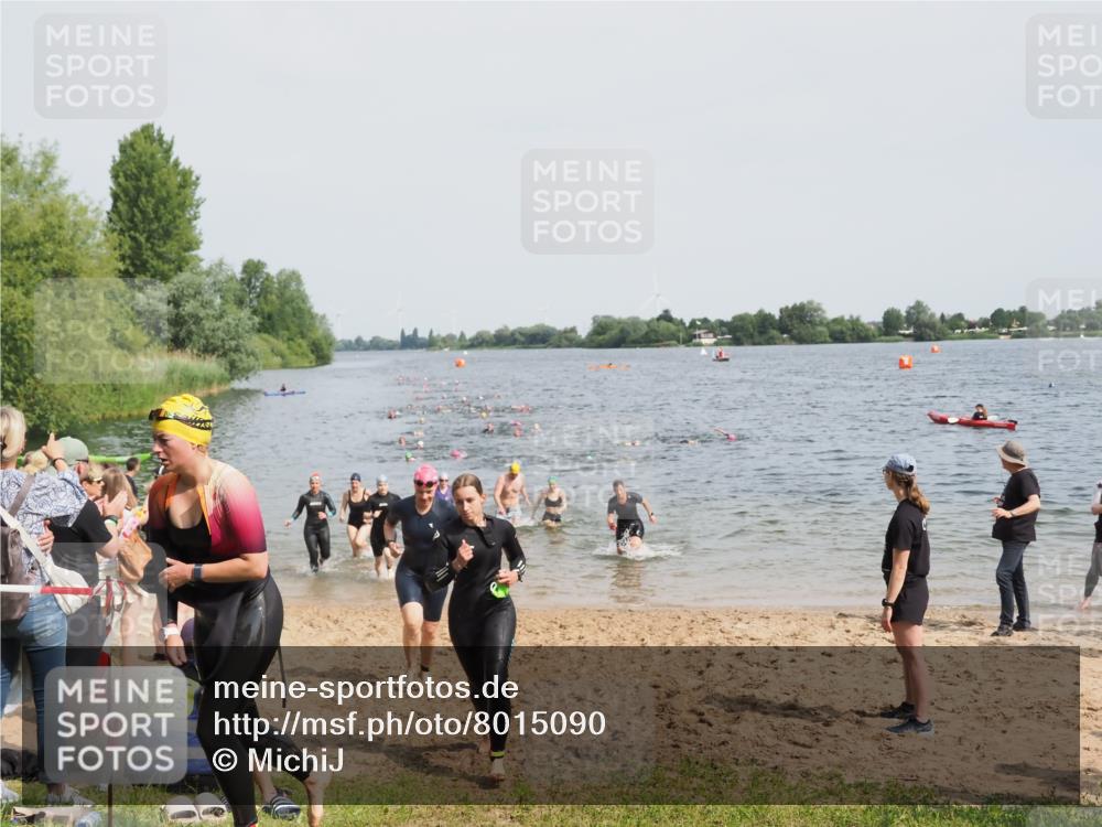 21.06.2025 - 27. Vierlanden-Triathlon MichiJ http://msf.ph/oto/8015090 15.06.2026 10:16:23 Schwimmen 477, 487, 489, 491, 494, 499, 523, 526, 574, 611, 614, 634 meine-sportfotos.de