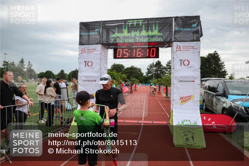 15.06.2025 - 7 Türme Triathlon Michael Strokosch http://msf.ph/oto/8015113 15.06.2025 15:16:10 Ziel 209 meine-sportfotos.de