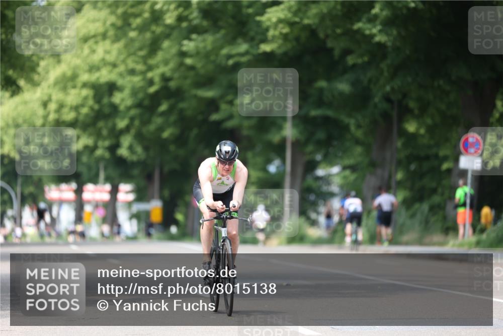 15.06.2025 - 7 Türme Triathlon Yannick Fuchs http://msf.ph/oto/8015138 15.06.2025 13:28:27 Radfahren 597, 649, 740, 792 meine-sportfotos.de