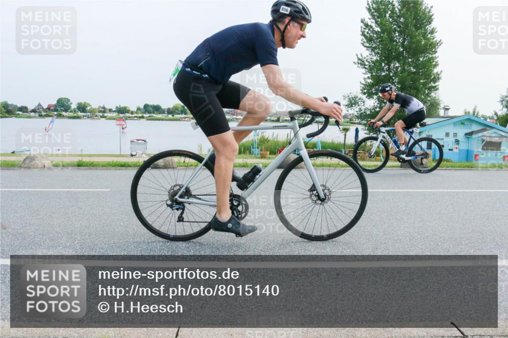 21.06.2025 - 27. Vierlanden-Triathlon H.Heesch http://msf.ph/oto/8015140 15.06.2025 11:52:36 Radfahren 663, 785, 856 meine-sportfotos.de