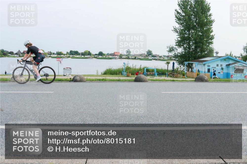 21.06.2025 - 27. Vierlanden-Triathlon H.Heesch http://msf.ph/oto/8015181 15.06.2025 11:52:42 Radfahren 201, 663, 672, 785, 789, 963 meine-sportfotos.de