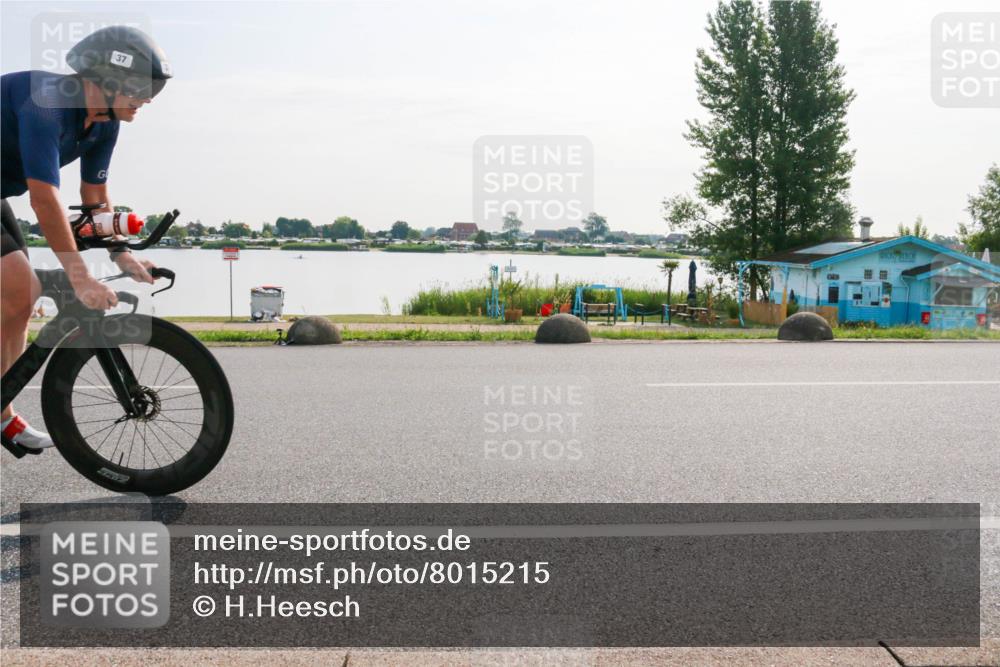 15.06.2025 - 27. Vierlanden-Triathlon H.Heesch http://msf.ph/oto/8015215 15.06.2025 09:06:10 Radfahren 37 meine-sportfotos.de